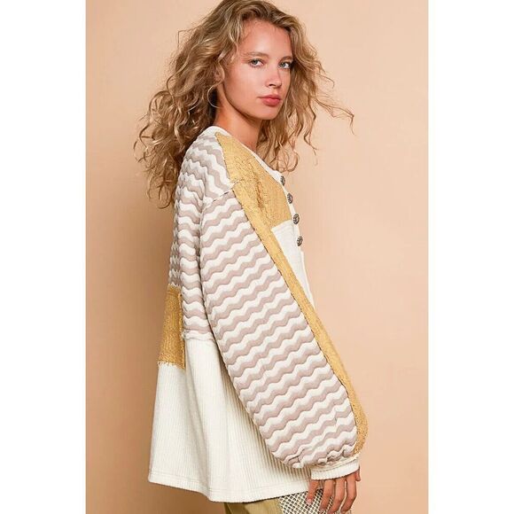 POL OVERSIZED Ribbed Knit and Quilted Top in Cream Multi Size Small - Picture 3 of 8